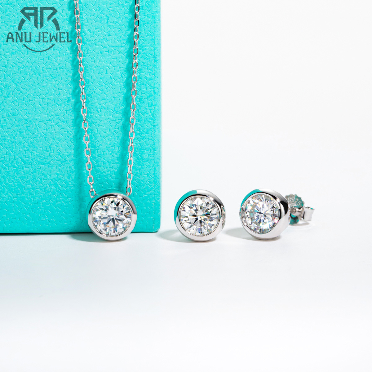 Total Weight 1.0--4.0 Carat Moissanite, Elegant Luxury Style, S925 Sterling Silver Couple Earrings for Men and Women, Silvery Grams 0.04 oz, Fashionable Girls Jewelry for Daily Wear, Cheap Girls Must-have, Perfect Holiday Gift.