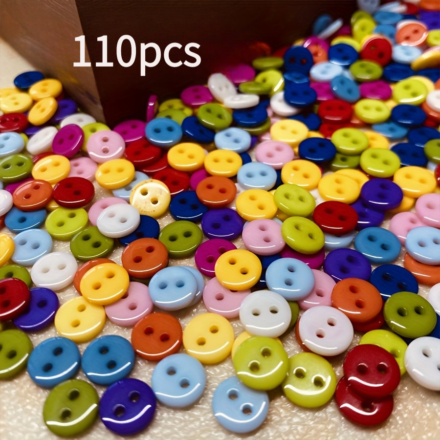 TEMU Mixed-color Resin Double-hole Buttons(9mm Diameter)- Perfect For Sewing And Handmade Crafts, Featuring Christmas , With Of Colors For Decorative