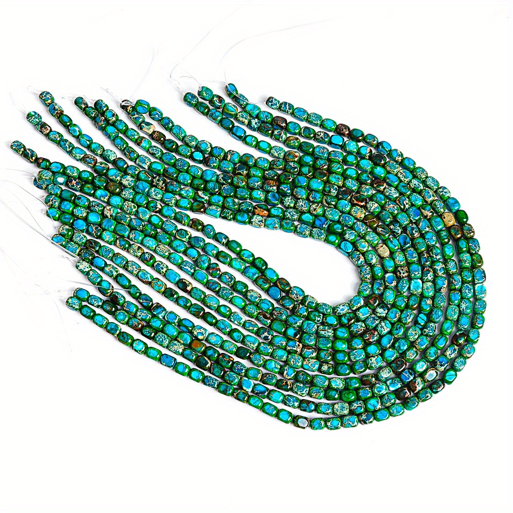 E-shop Perlen in einer natürlichen, blaugrünen Würfelform, zum Schmuck wie Armbänder und Halsketten zu erstellen. Ideal für Projekte und als Geschenke