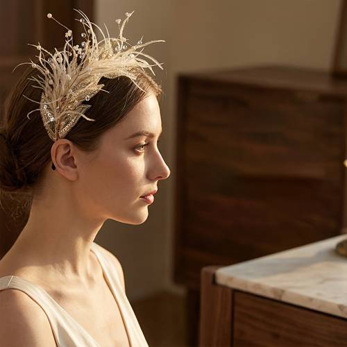 vintage elegant feather headband bridal photography prop suitable for weddings daily wear parties travel photos exquisite headpiece