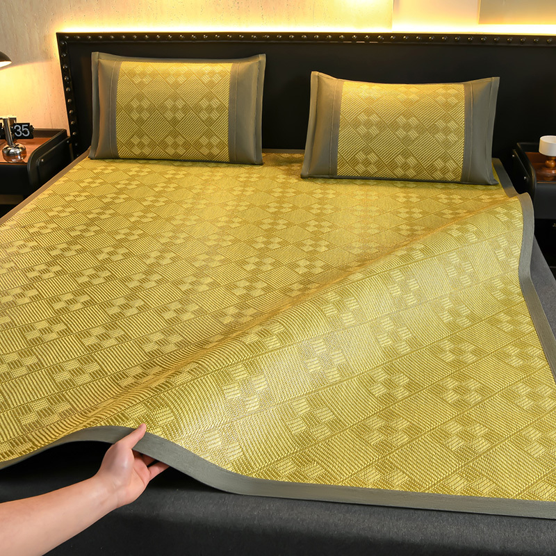 TEMU 1pc Thickened Faux Rattan Mat, Single Mat, Foldable Breathable Mat, Breathable And Non-sweaty, Foldable And Non-deformable, Breathable Cooling