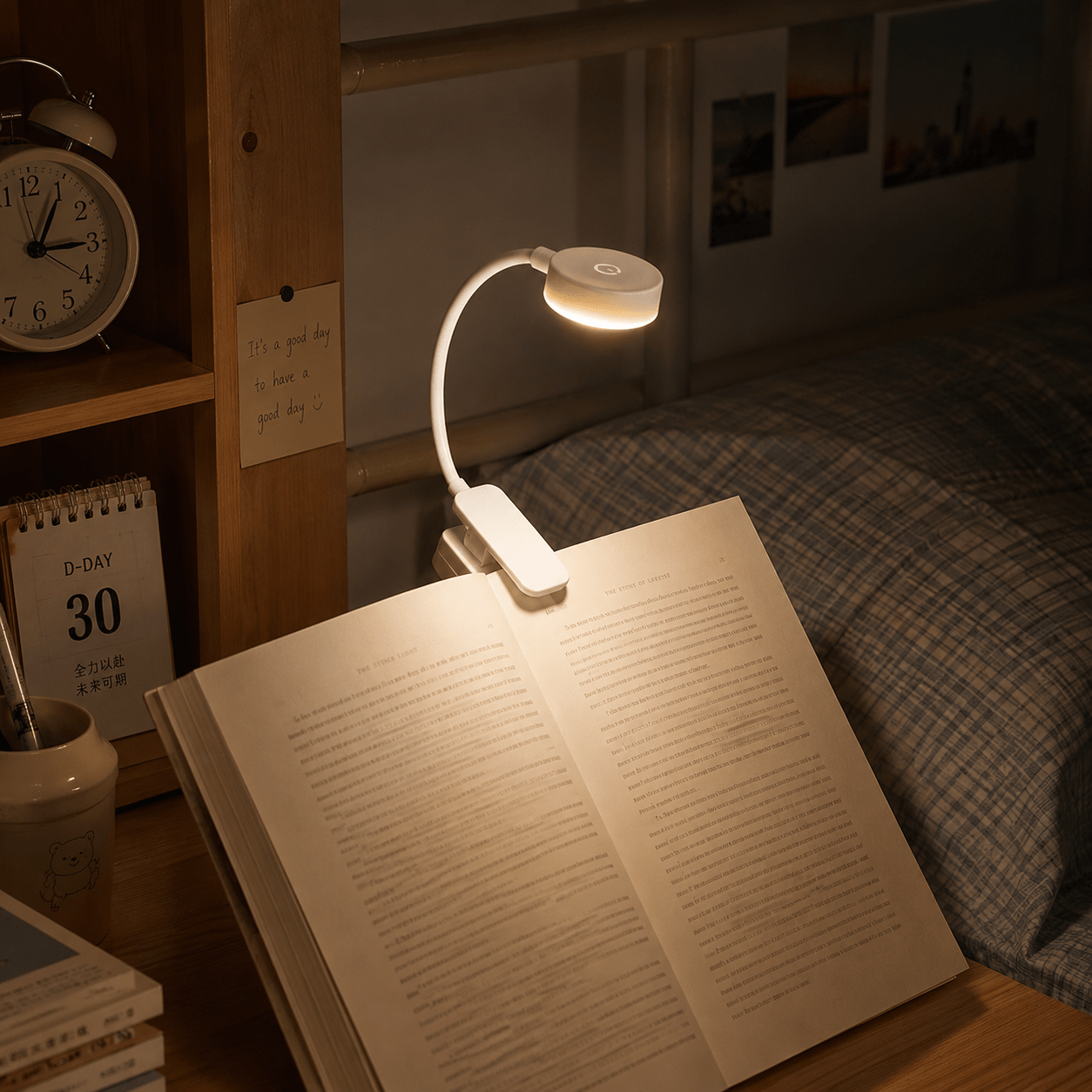 Portable Stepless Dimmable Clip-On Book Light for Reading