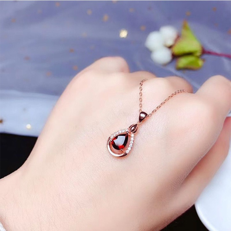 TEMU Fashionable Garnet Pendant Necklace, A Perfect Gift For Girlfriend's Birthday, A Surprise For Valentine's Day, Anniversary, Daily Wear, Party