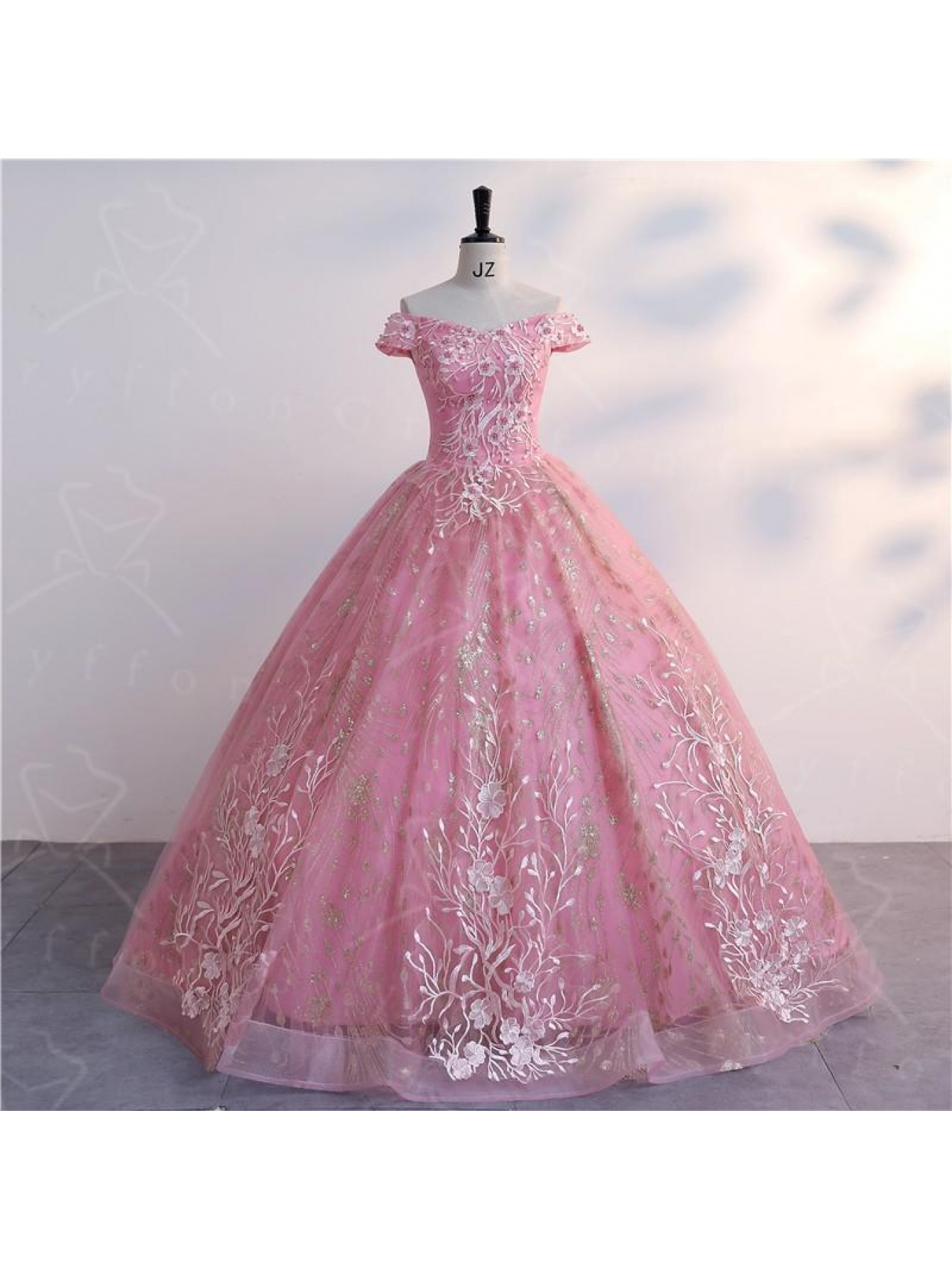 Luxury Beaded & Off-Shoulder A-Line Evening Gown - Elegant Long Formal  Wedding Prom Dress with Beadwork & Flower Appliqu, Fitting Upper & Flowing  Train for Special Occasions (No understructure)
