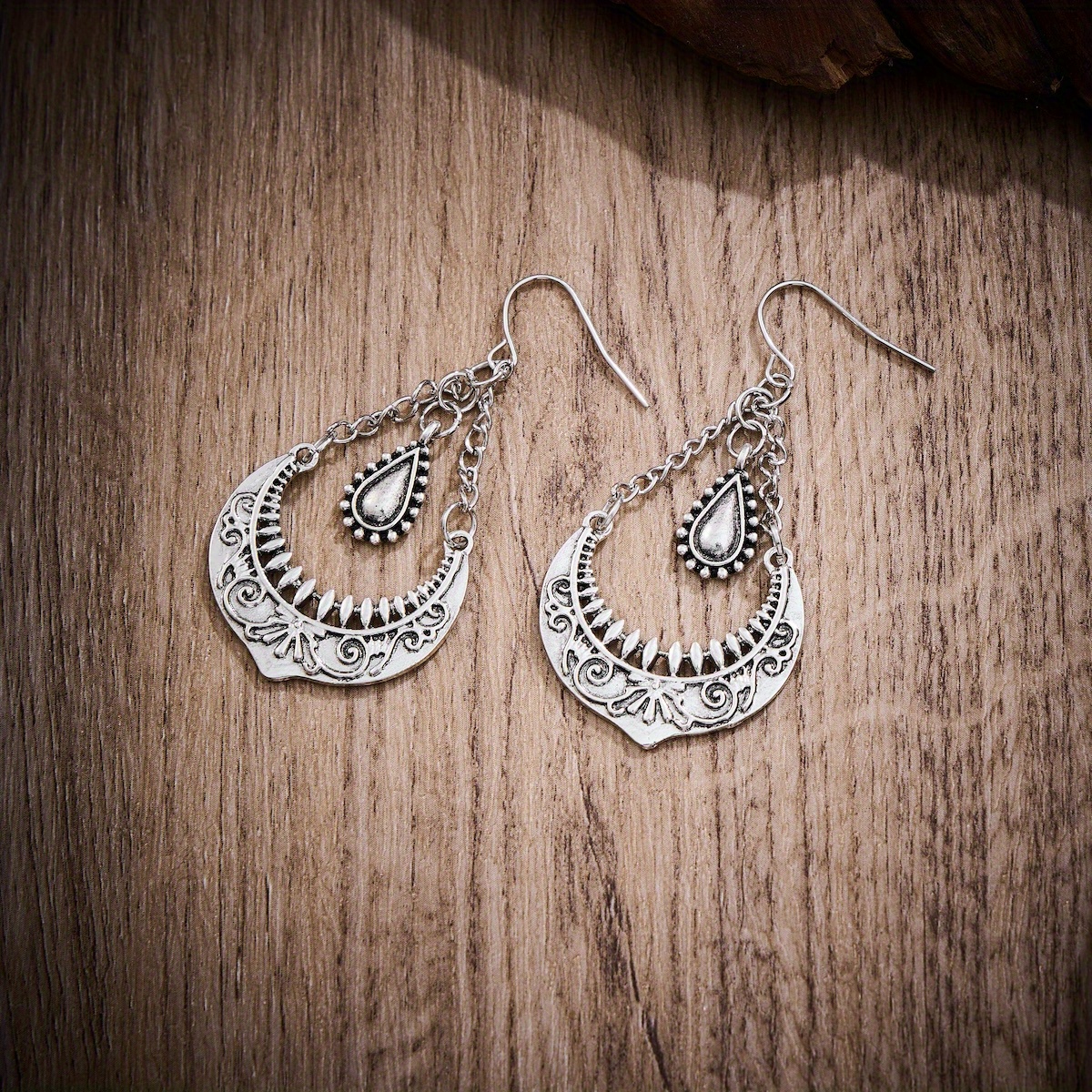 TEMU Boucles d'oreilles Design Sense, bijoux commémoratifs pour fêtes et vacances, motif rétro plante sculptée, , pendentif géométrique
