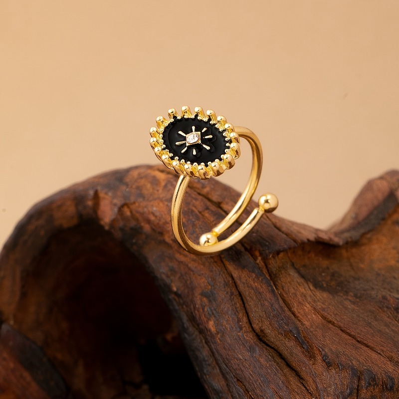 Women's Irregular Oval Star-Of-Eight Black Dripping Ring