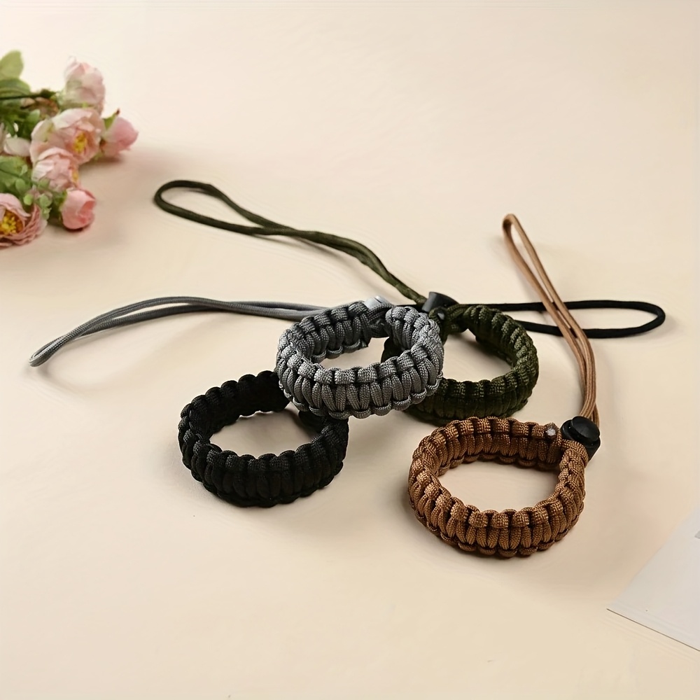 One Adjustable Wrist Strap Dog Leash - a Sturdy Pet Leash Suitable for Chihuahuas And Yorkies, No Battery Required, Featuring a Comfortable Grip