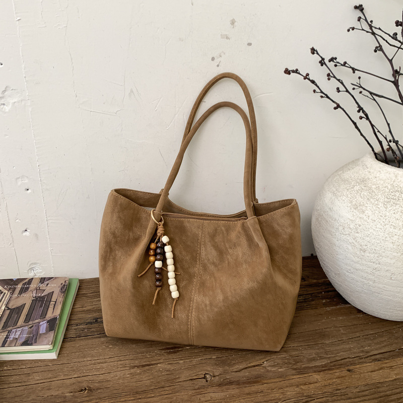 TEMU Vintage-style Women's Shoulder Tote Bag In Multiple Color Options, Made Of Suede. Featuring A Retro And Elegant Look With Beaded Charms, This