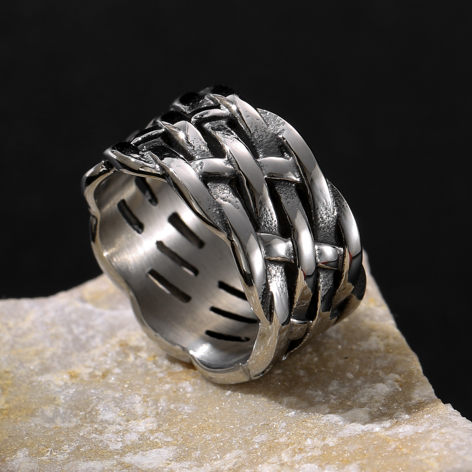 Image of 1pc 304l Stainless Steel Wide Woven Chain Link Ring Biker Style Men' S Ring Men' S Ring Ring Gift Biker Style 304l Stainless Steel Jewelry