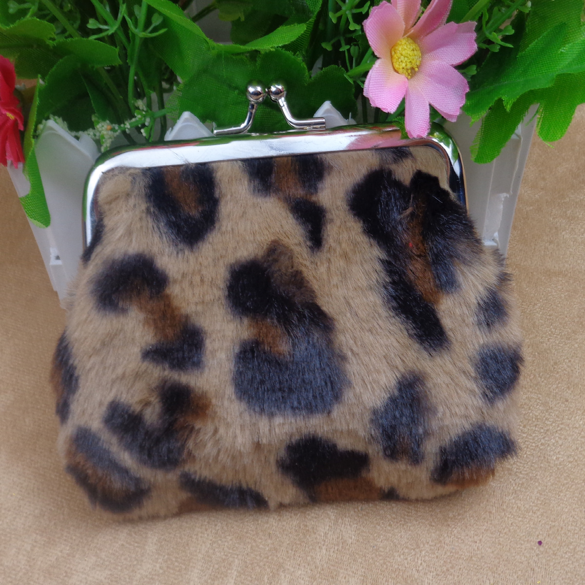 TEMU de felpa con cremallera de 4 pulgadas con estampado de leopardo, billetera pequeña con clip, tarjetero de moda y para mujer