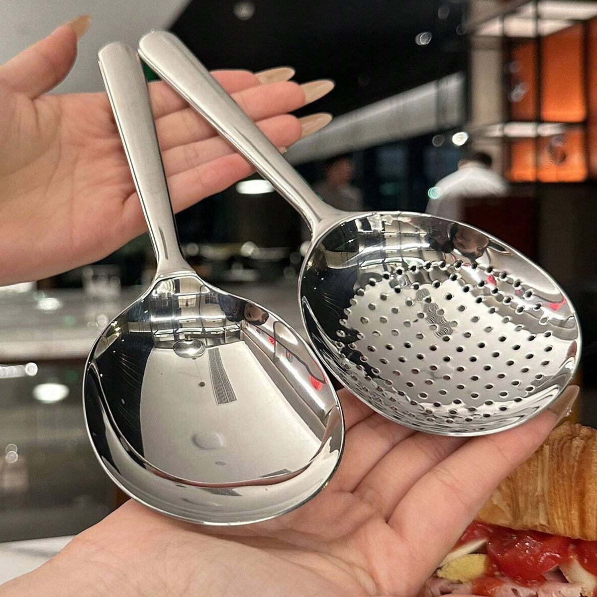 

1pc Large Stainless Steel Buffet Spoon, Large Serving Spoon, Party/banquet/buffet Spoon, Dishwasher Safe, Kitchen Silvery Spoon, Kitchen Gadgets For Family Use