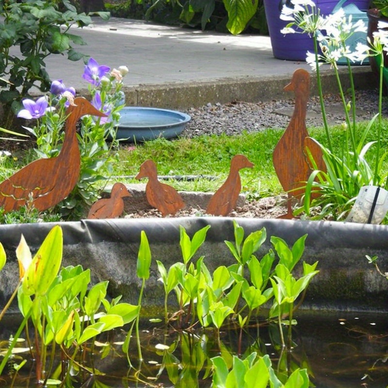 Image of 5pcs Metal Statues - Rustic Vintage Outdoor/ Duck Figurines With Stakes, Cute Parent & For Garden,, Pond Decoration - Durable Metal Animal Sculptures