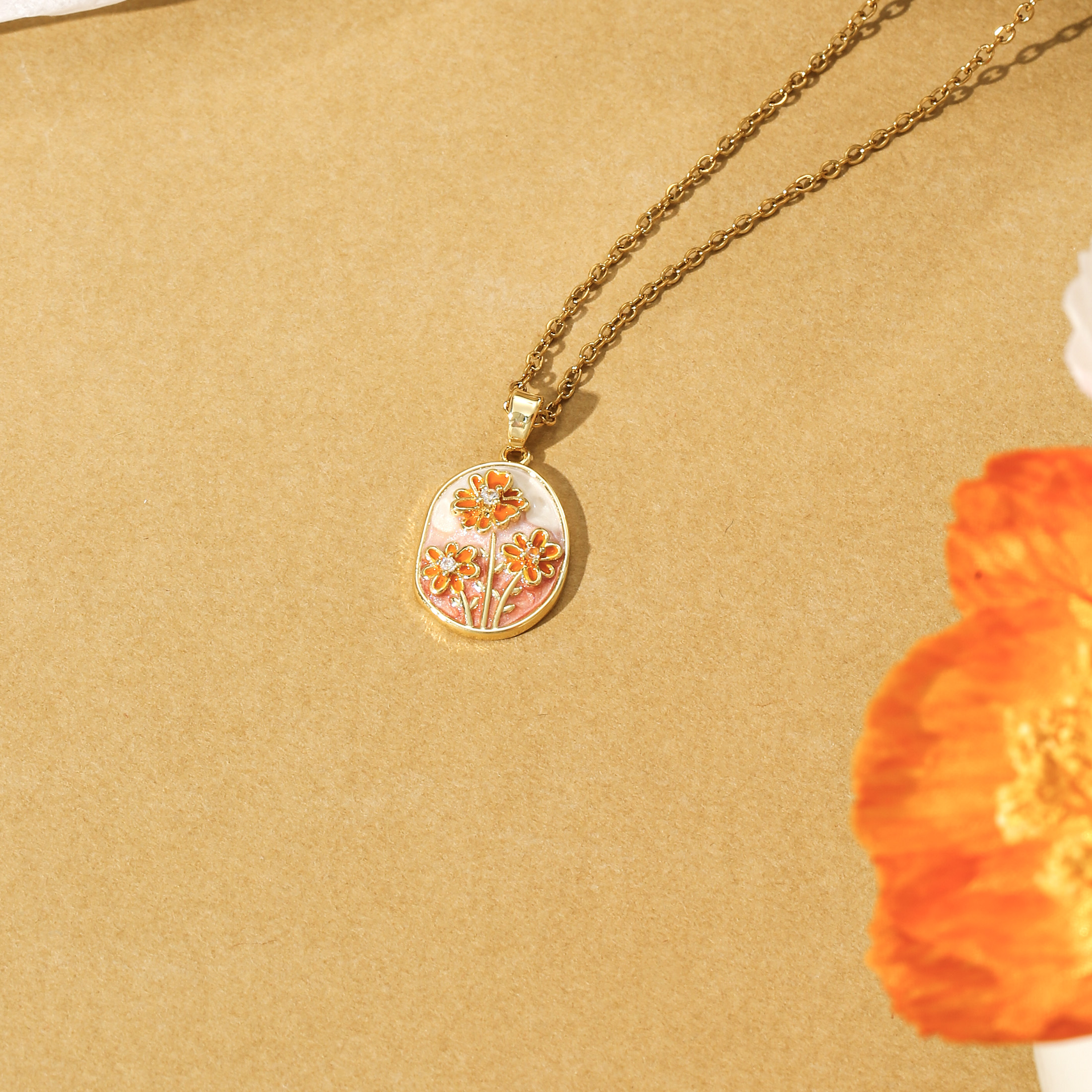 Women's Stainless Steel Flower Pattern Necklace, Hypoallergenic