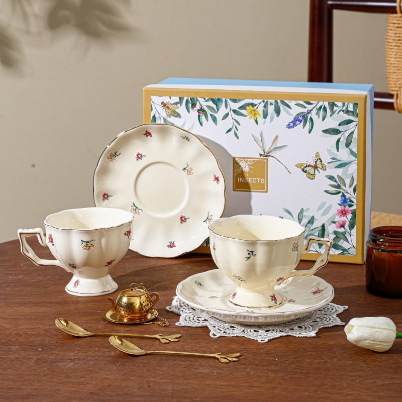 Set of 2 (One Cup, One Plate) And Set of 7 (Two Cups, Two Spoons, Two Pads, One Tea Strainer in a Gift Box). Ceramic Coffee Cups And Plates for Home Kitchens And Dining Rooms, Suitable for American Lattes, Coffee, Tea, And Water