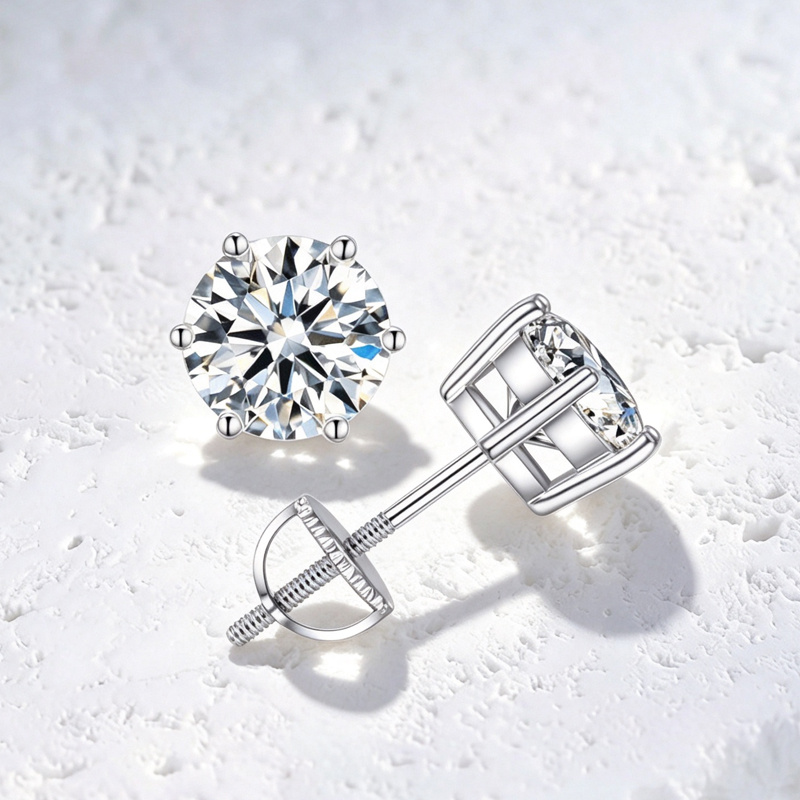 A Pair Of 925 -pronged Round Moissanite Earrings (0.3/0.5/1/2 Carats), Suitable For Daily Commuting, Vacation, Valentine's Day, , Birthday, Anniversary, Christmas And New Year Gift-. With A Gift Box.