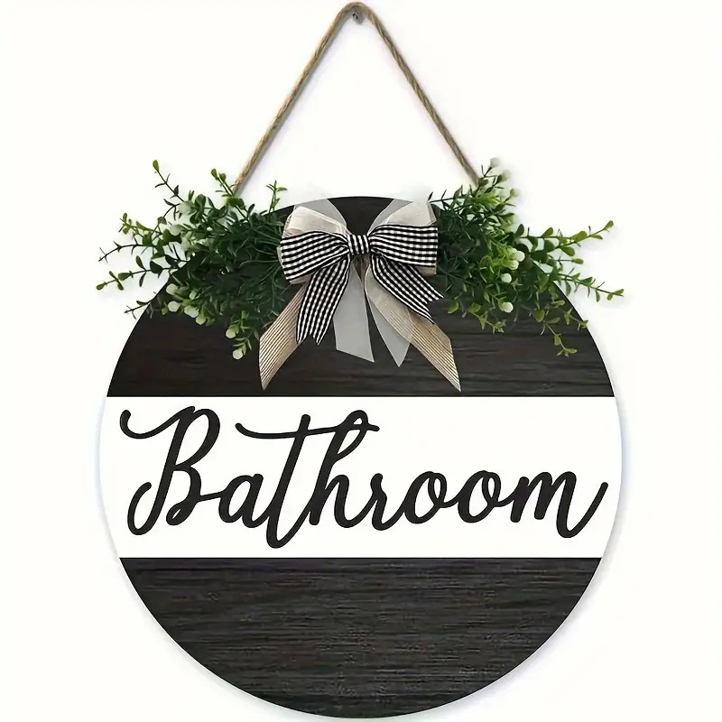 E-shop 2D Flach, Rustikales Holz-Badezimmerschild – Runde Wanddekoration aus recyceltem Holz mit Schwarz-Weißem Schachbrettmuster, Grünen Pflanzen