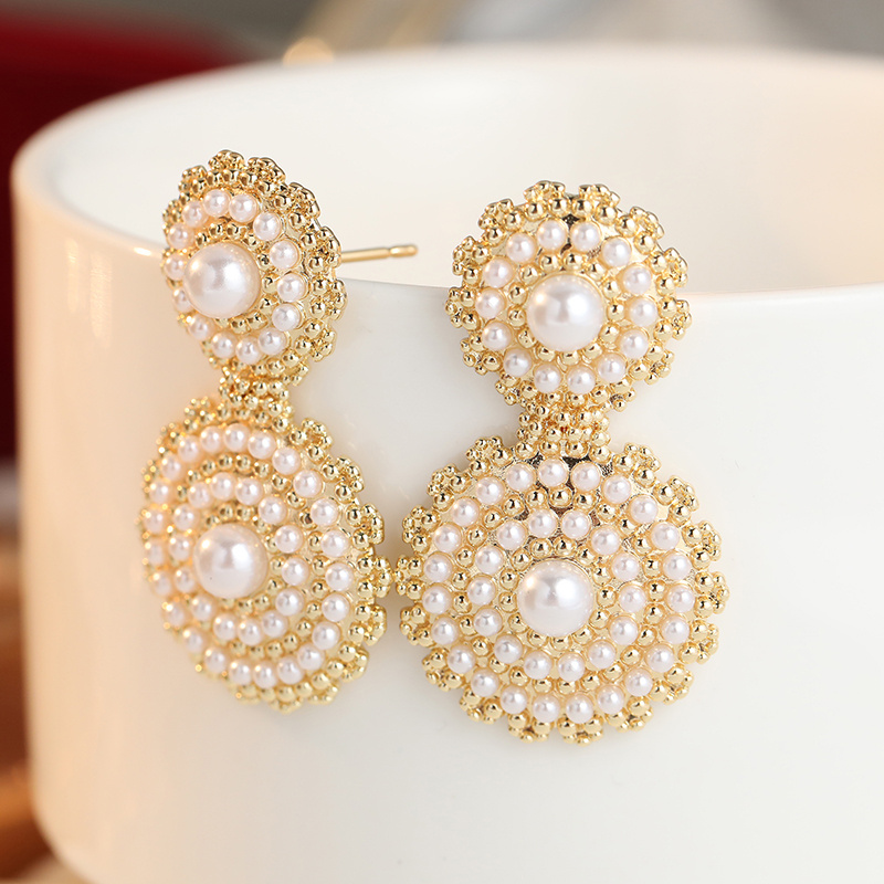 Women's Retro Double Flower Shaped Earrings