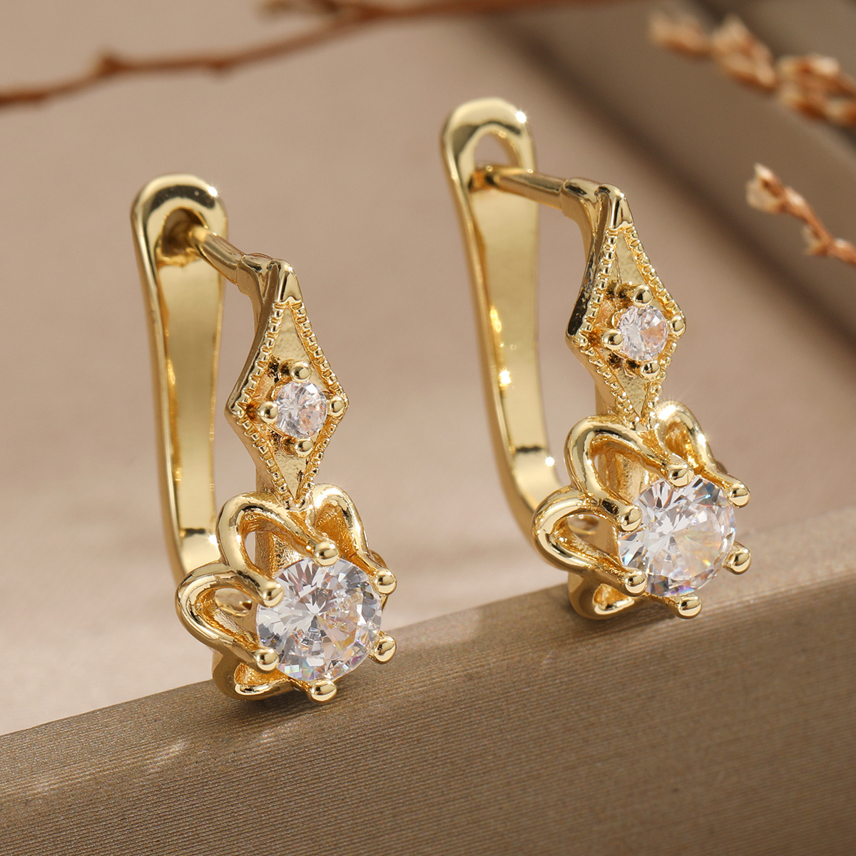 TEMU Light Luxury Elegant Style -shaped Prong-set Pendant Earrings For Women, Inlaid With Small Synthetic Synthetic Zirconia And Artificial Gemstones