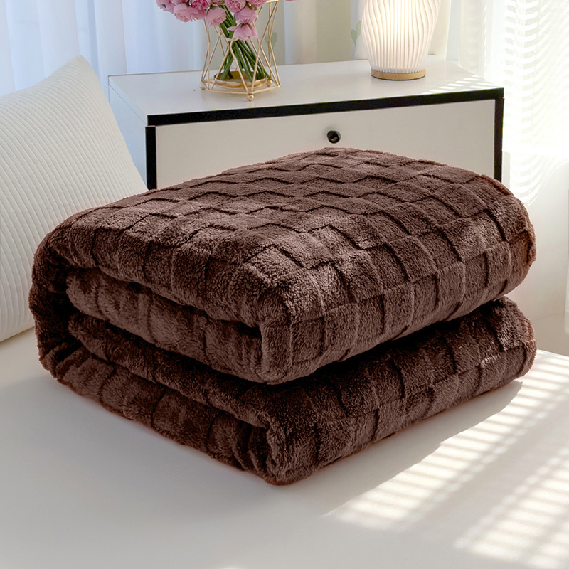 TEMU 1pc Plush Solid Color Checkerboard Jacquard Multifunctional Throw Blanket, Nap Blanket, Office Blanket, Bedding. The Fabric Is Breathable And