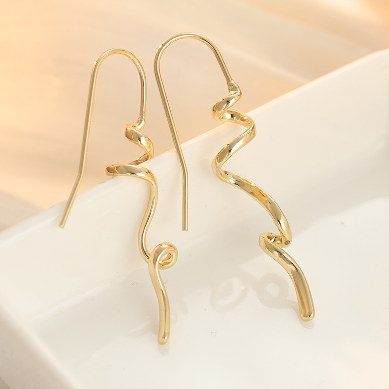 Image of Niche High-end Artistic Twisted Lines Earrings - Elegant Long Hanging Dangle Earrings For Women, Minimalist Geometric Statement Jewelry, Chic Daily Commuter Accessory