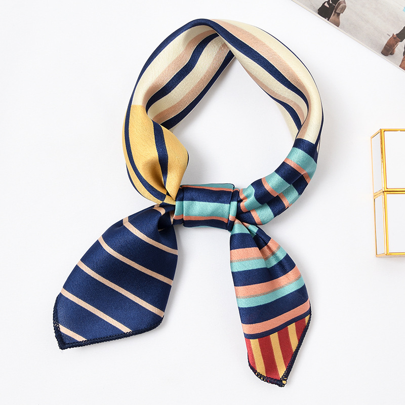 TEMU Foulard carré en soie chaude pour femmes, foulard en soie coréen décontracté, foulard de décoration pour petit cou, châle de mode