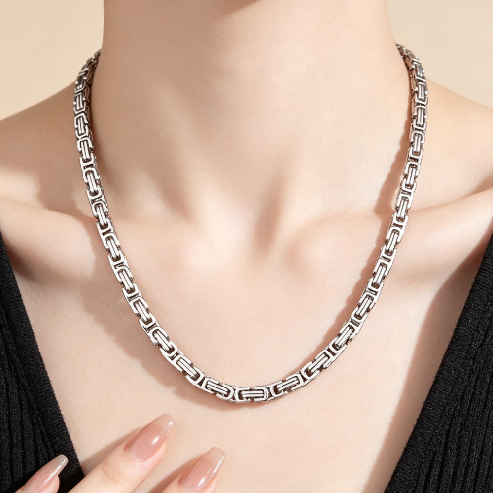 Personality Retro Stainless Steel Geometric Necklace