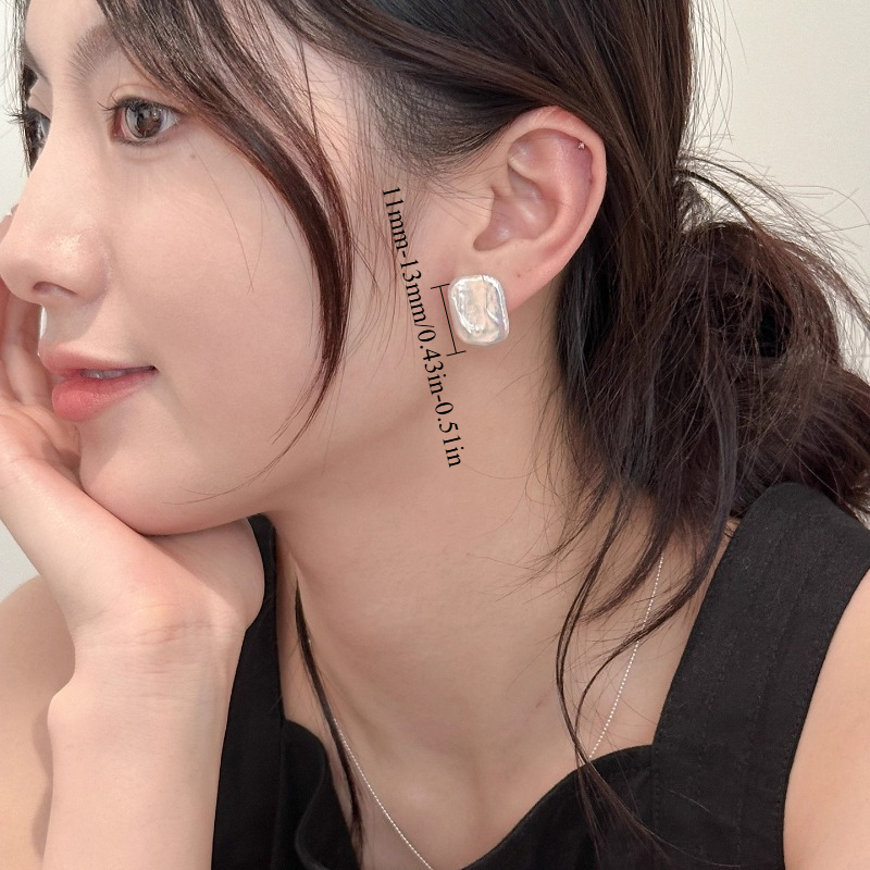 Women's Baroque Square Stud Earrings, Eye-catching Design