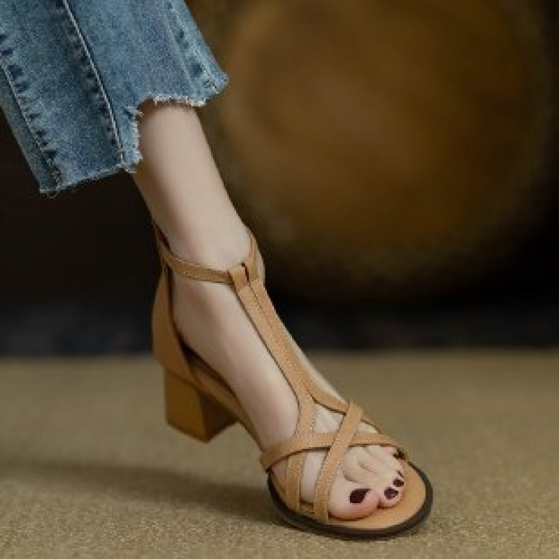 Image of New 2026 Summer Women's Mid-heel Cross Sandals, British Style Thick Heel Roman Shoes, Simple Stylish Versatile High Heels Suitable For Daily , Banquets, Comfortable And Breathable, Women Shoes