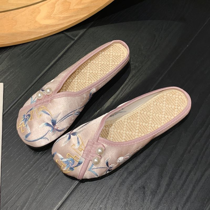 Image of New Chinese Style Pink Embroidered Baotou Women's Slippers With Decoration, Chinese Style Satin Flat Bottom For Home And Outdoor Wear Slippers, Women Shoes