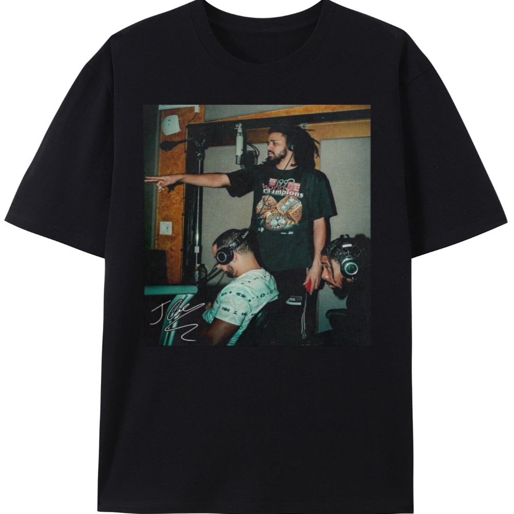 

Graphic Tee - 100% , Round T- For Men,