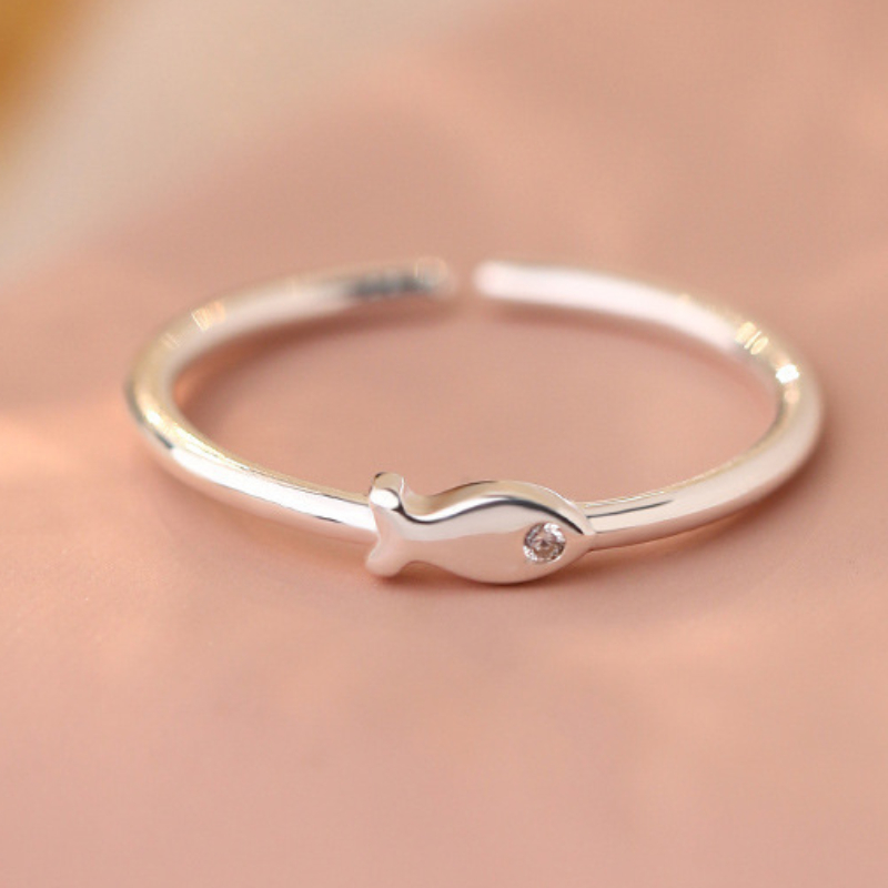 E-shop 1 Stück Frühling Sommer Einfacher kleiner Fisch Offener Ring, Eingelassene Synthetische Zirkonia, Exquisites Schmuckzubehör, für alle