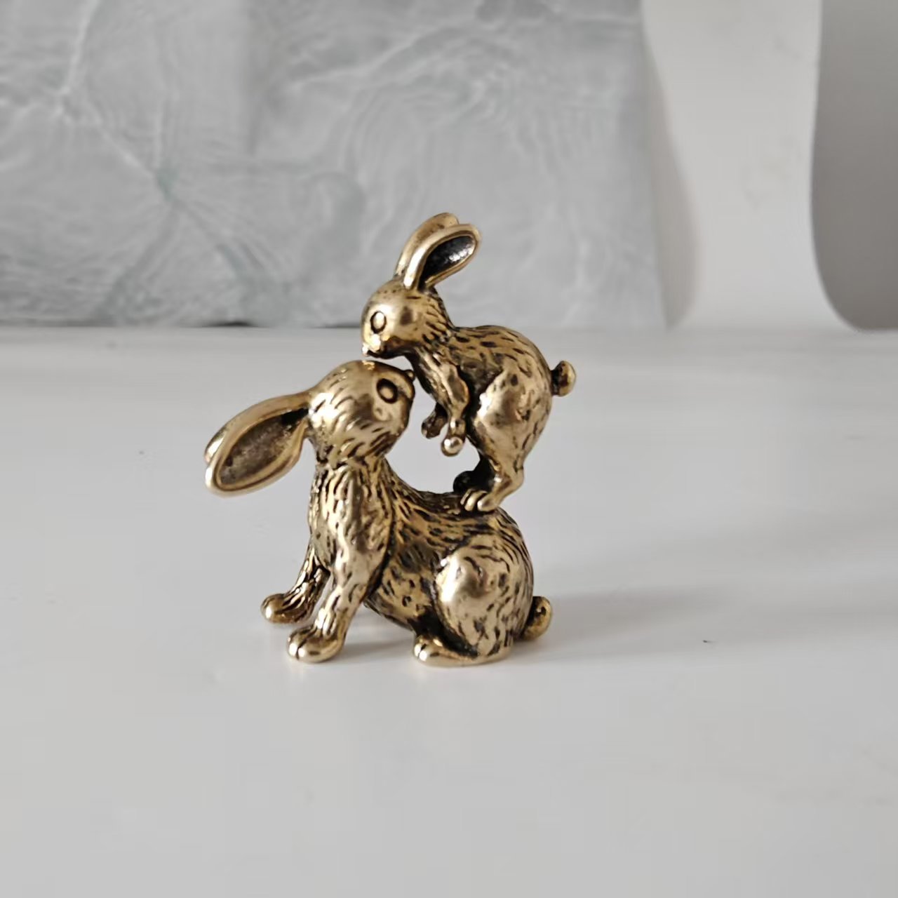 TEMU 1pc Brass Rabbit Ornament, Three-dimensional Rabbit Sculpture With Detailed And Lifelike Fur Texture, Palm-sized Tea Pet Handheld Decoration,