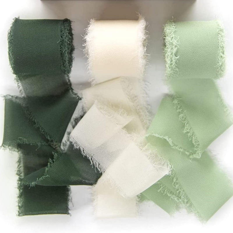 

Frange en ruban de soie de mousseline à Vert et crème 1,57" X 16,4 Yd Bords effilochés pour invitations de mariage Bouquets de mariée Cadeaux Emballage Artisanat Décorations de fête