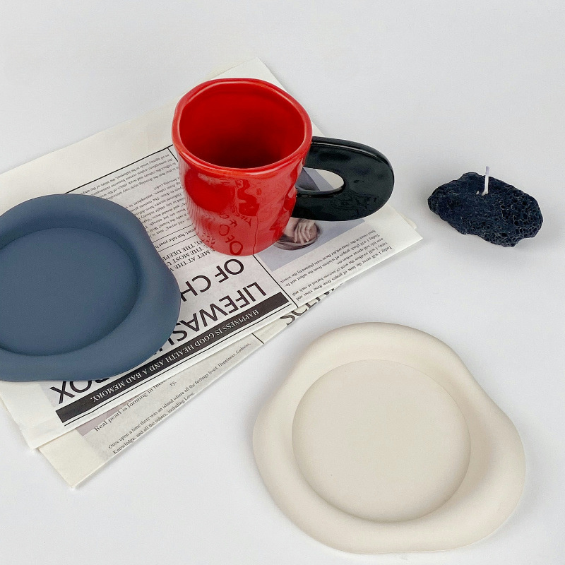 

1pc Special-shaped Silicone Teacup Mat, Household Thickened Resistant Round Non-slip And Anti-scalding Coffee Coaster