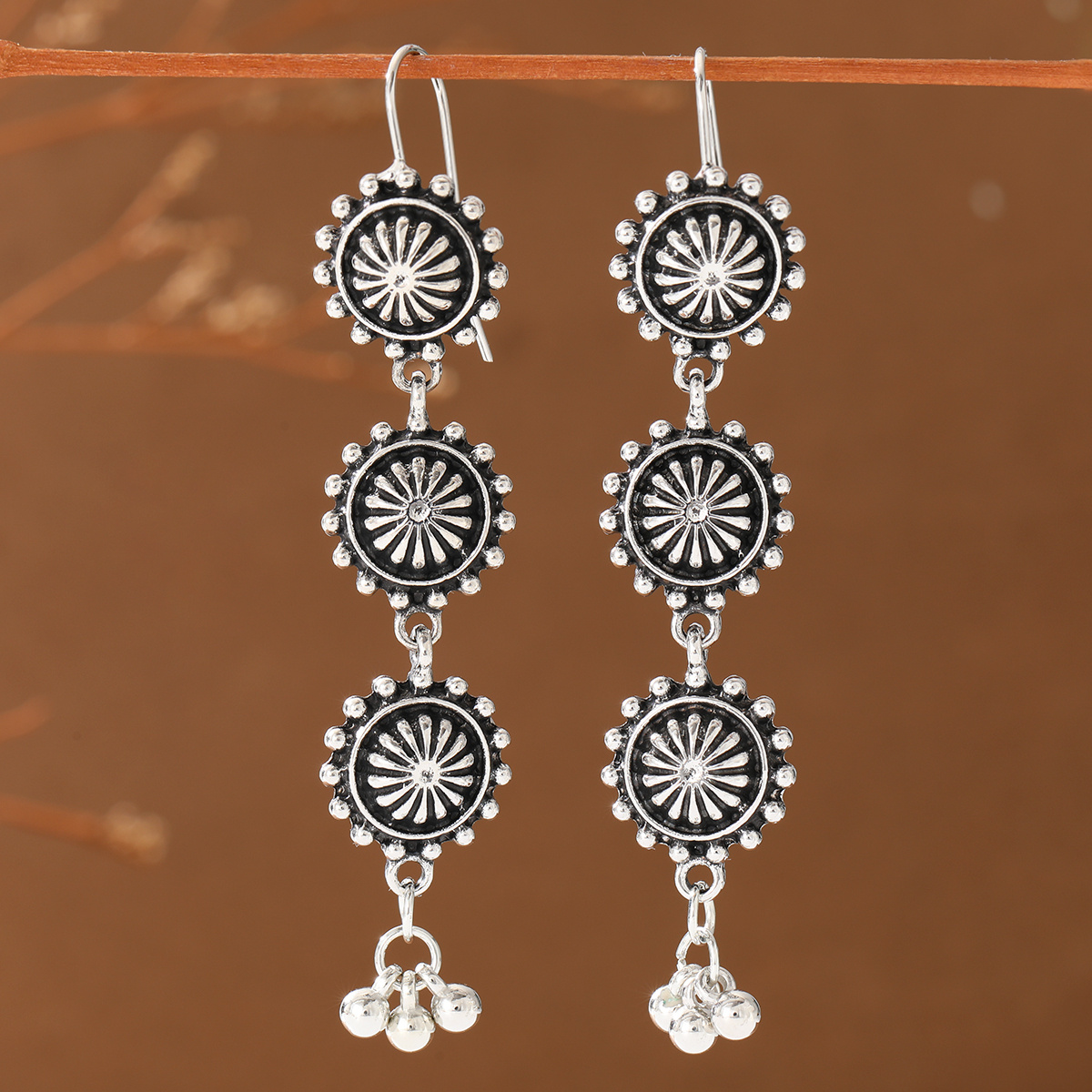 TEMU Vintage-style Distressed Multi-layered Disc Pattern Long Chain Bell Women's Earrings, Suitable For Parties, Gatherings, Photo Shoots, Gifting To