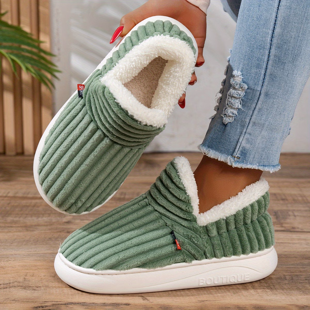 chaussures dintérieur dhiver pour femmes à semelle épaisse et doublure en peluche, style nouveau transfrontalier, chaussons pour hommes avec talon, chaussures pour femmes Détails du produit 16