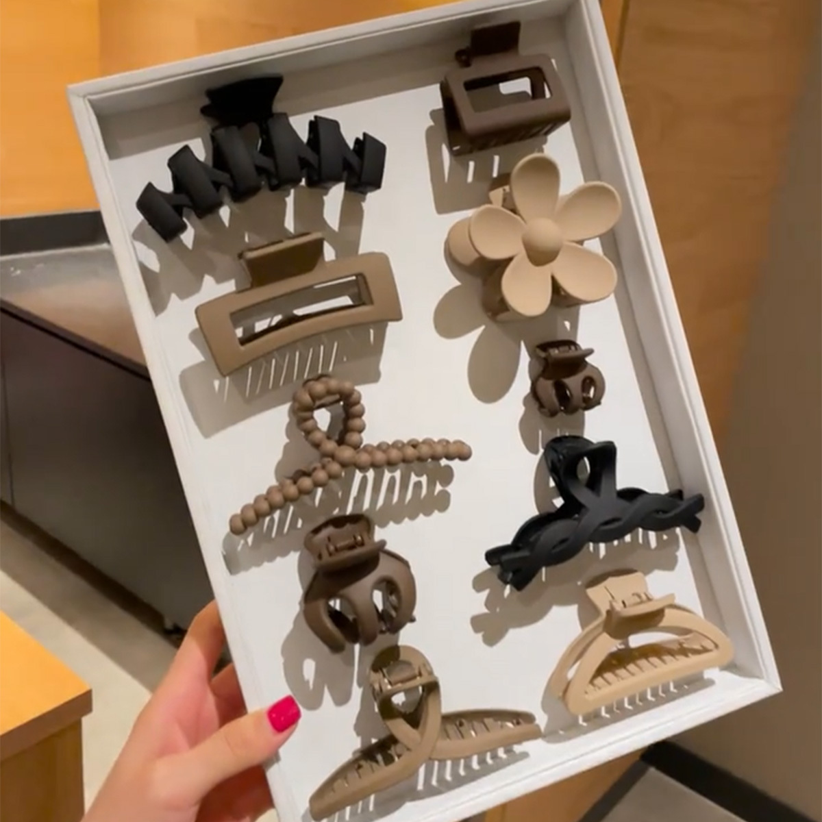 E-shop 10 Stk. modische geometrische florale Kunststoff-Haarklammern, langlebiges hohles Design, Mechanismus, leichte modische Haaraccessoires für den