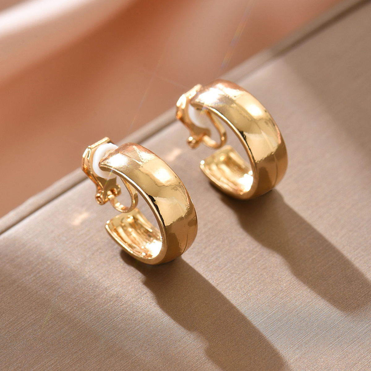 Women's Simple and Elegant C-Shaped Hoop Clip-On Earrings