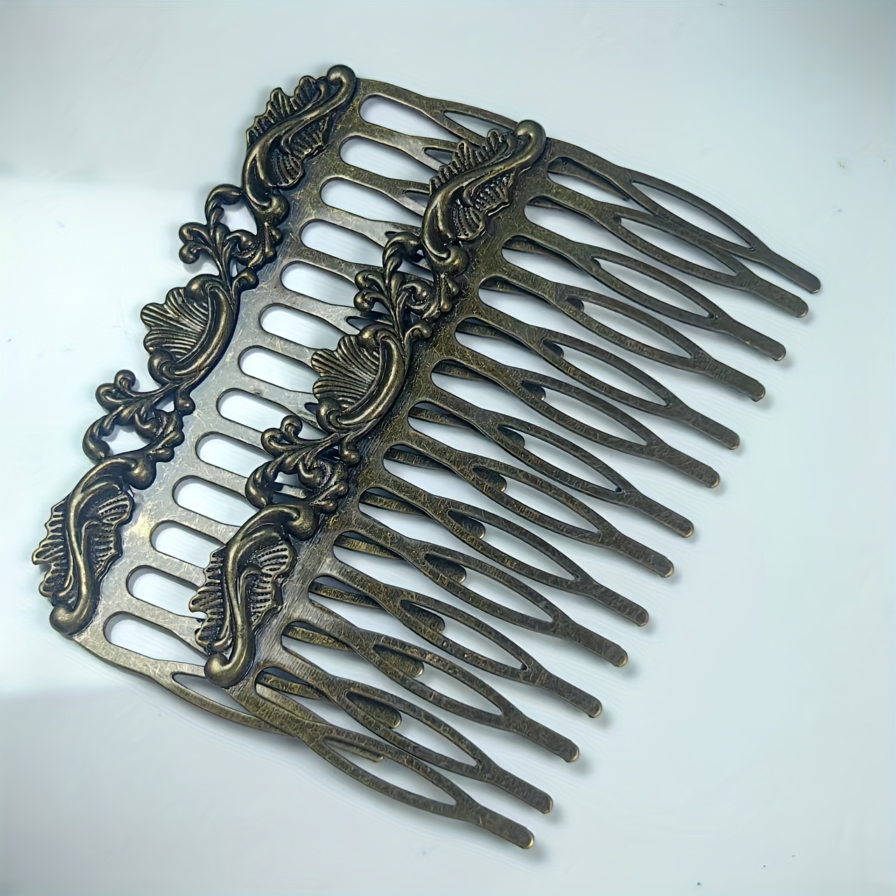 Image of 2pcs Antique Bronze Hair Comb Set, Featuring A Wide-tooth Design, Nickel-free, With Exquisite Leaf Patterns, From Durable Metal And Stainless Steel, Ideal For Styling And Hair Care, A Hair Tool