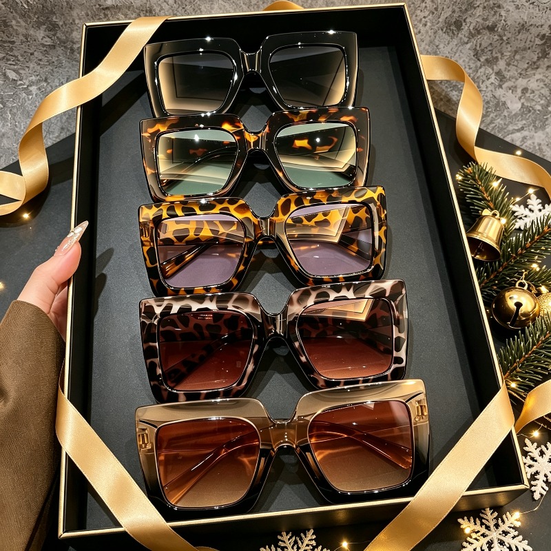 TEMU 5pcs Rectangular Fashion Combination Decorative Glasses, Light Luxury Matching , Christmas Halloween Party Costume Accessories, Holiday Photo