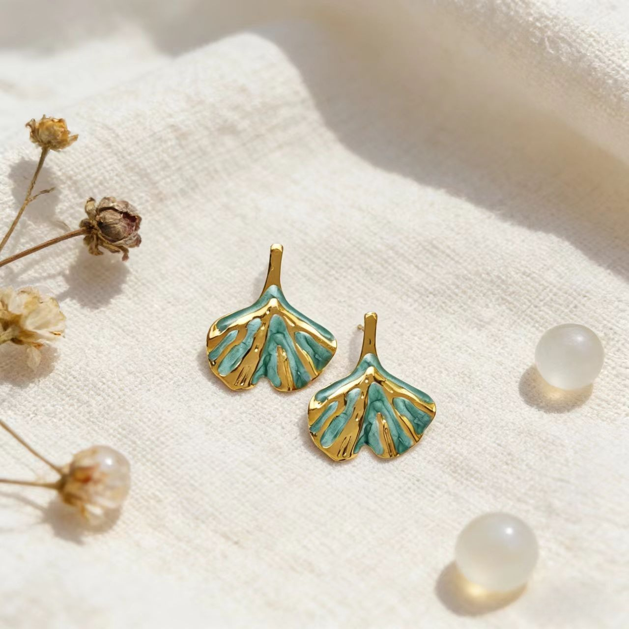 Ginkgo Leaf Drip Oil Earrings, Fashionable Design for Women