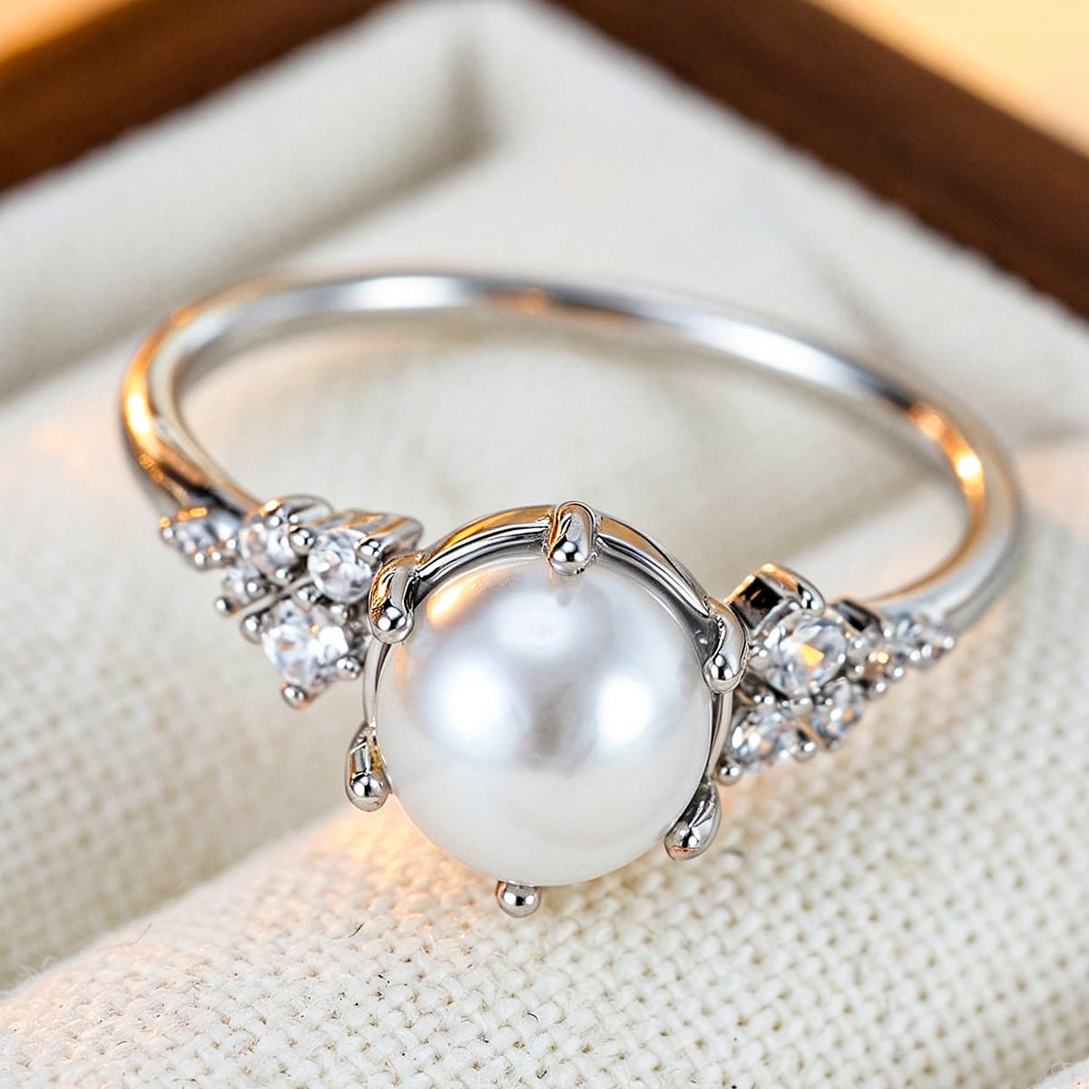 French Star Cluster Zirconia Thin Ring, Unisex