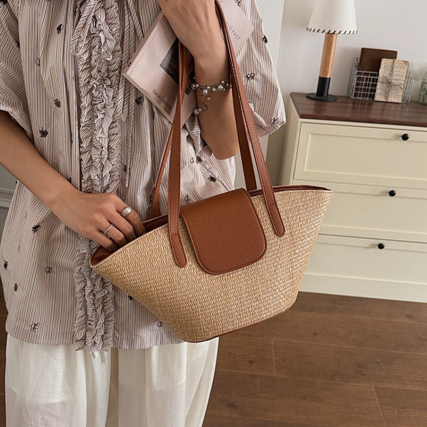 Bags Women's And Summer Fashion Beach Vacation Shoulder Bag Large Capacity Straw Woven Bucket Bag Woven Hand Bag