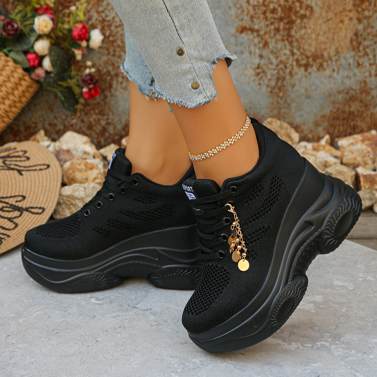 TEMU Stylish Thick-soled Sneakers For Women 8 Different Sizes, Featuring A Breathable Mesh Design And With Decorations, Making Them Comfortable And