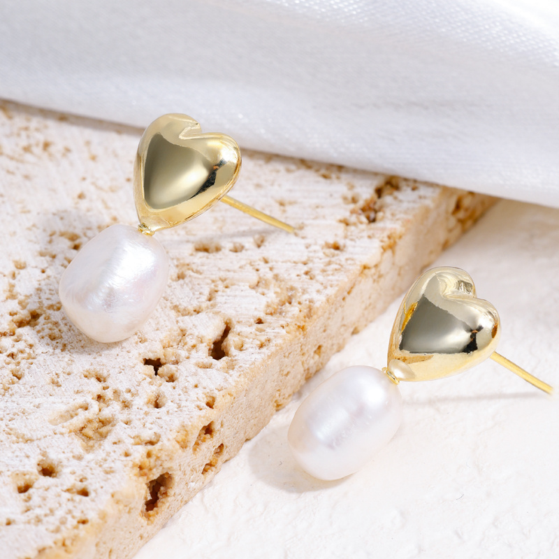 Women's French Style Heart-Shaped Baroque Earrings, Elegant Minimalist