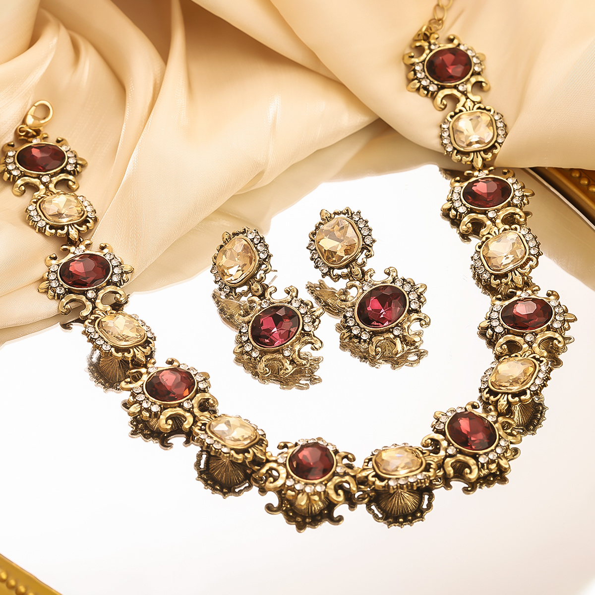 TEMU [intricate Light Luxury Necklace And Earrings 2pcs Set] Court Style Rhinestone Round Flower Necklace Women's Sense Individual Temperament