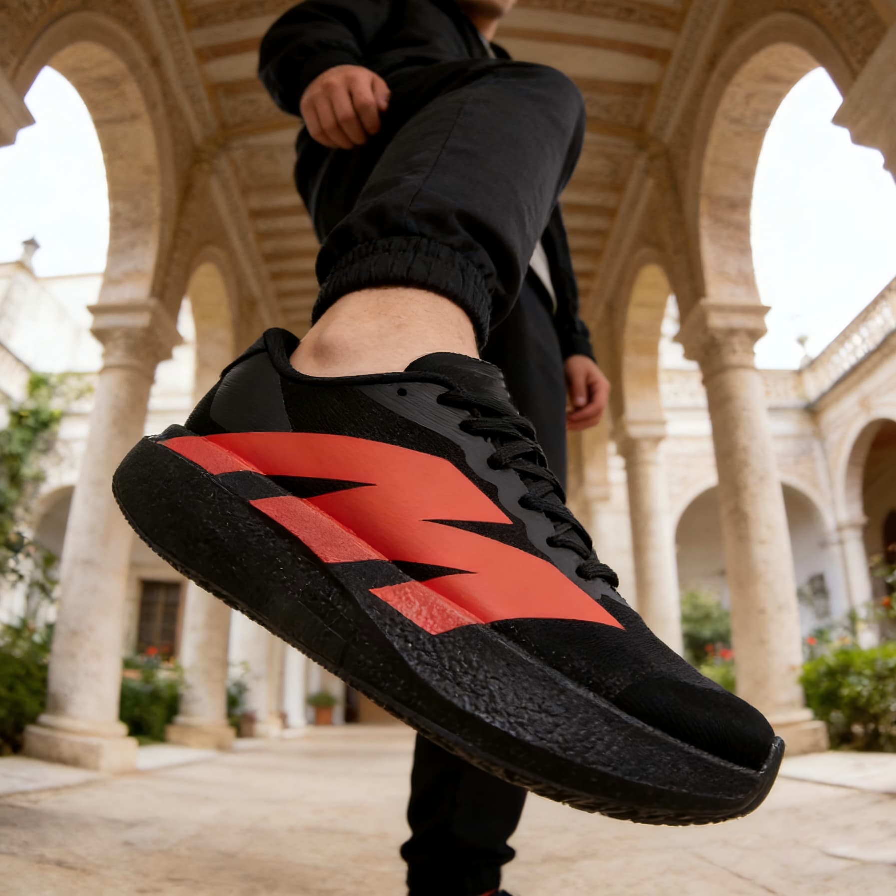 Sneakers, Classic Tong Outdoor Road Shoes, Lightweight Hiking, Running, and Cross-country Training Shoes for Men and Women, Comfortable for Daily Wear and Casual Outings, Ideal as a Birthday Gift