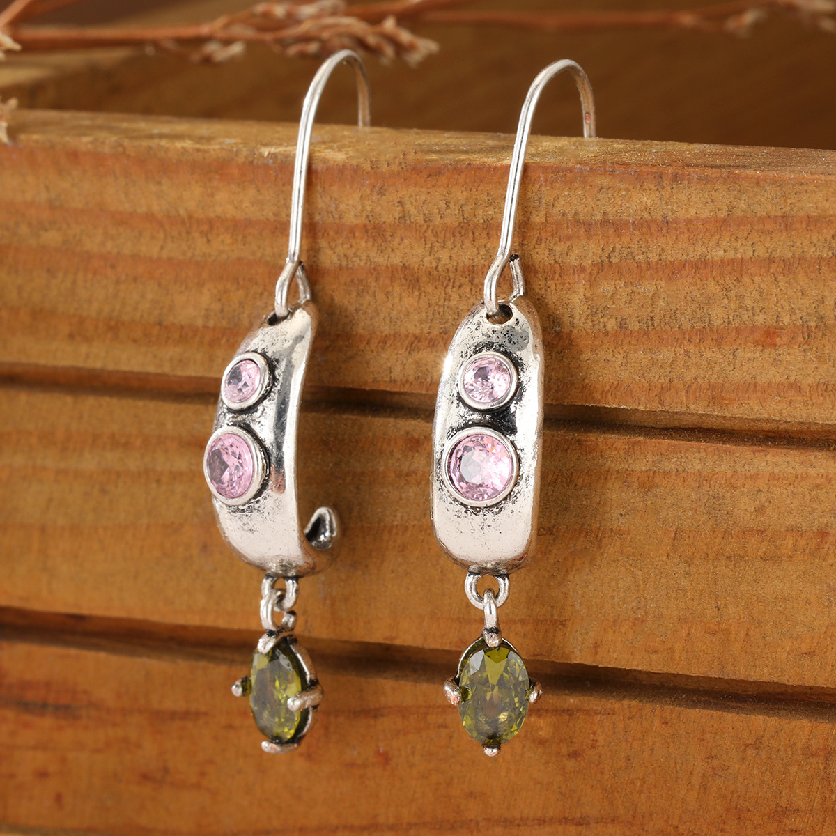 Women's Bohemian Retro Style Oval Inlaid Gemstone Earrings
