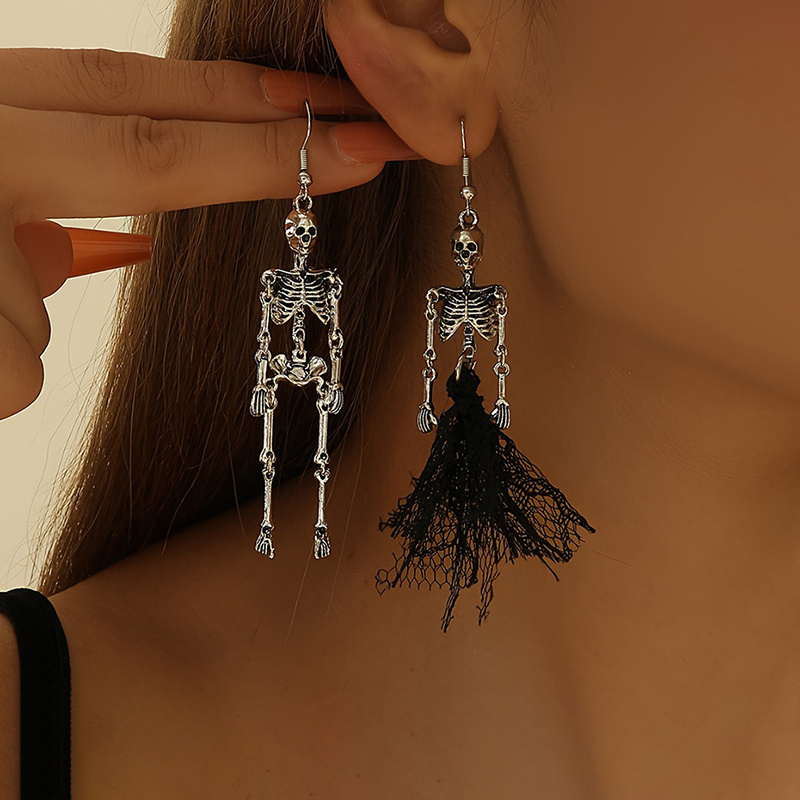 TEMU 1 Pair Halloween Gothic Style Long Skull Earrings, Dark And Horror Asymmetrical Skull Earrings For Women, Fashionable Dangle Earrings, Alloy