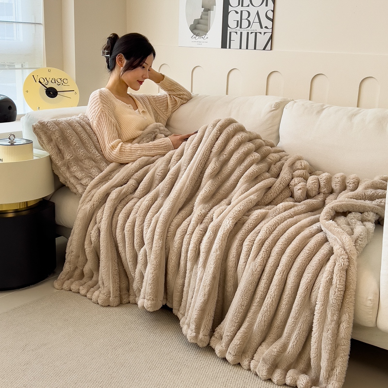 TEMU Luxury Faux Rabbit Plush Ribbed Throw Blanket, Casual Cover Blanket, 4cm Extra-wide Ribbed Plush, Approximately 290g/mÂ² Thickened And Dense Faux